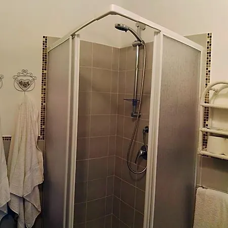 Le Rose Bed & Breakfast 4*