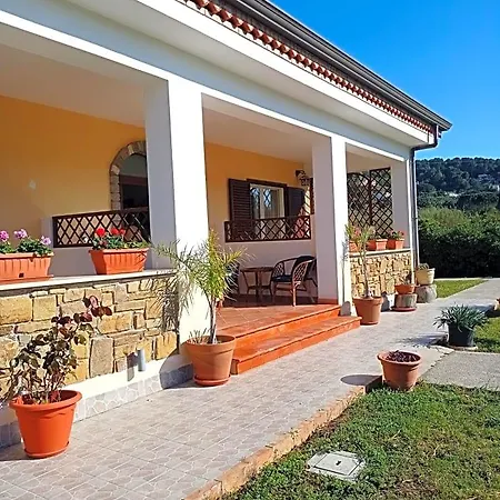 Le Rose Bed & Breakfast Santa Maria di Castellabate