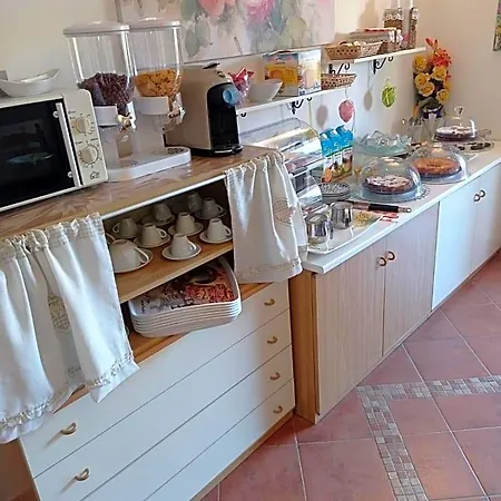 Le Rose Bed & Breakfast
